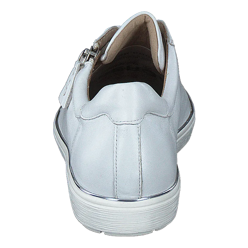 Manou White