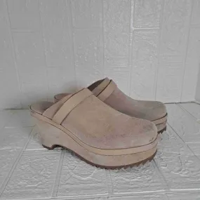 Pedro Garcia Tan Suede Upper Platform Sole Round Toe Clogs Size 7.5