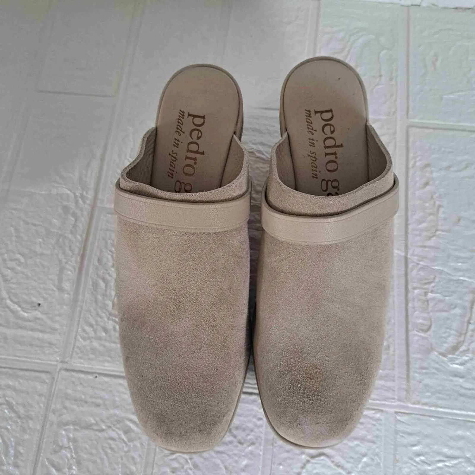 Pedro Garcia Tan Suede Upper Platform Sole Round Toe Clogs Size 7.5